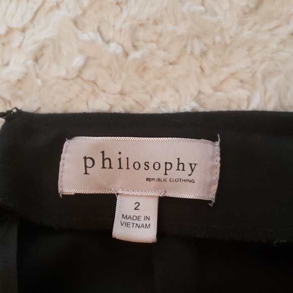 In for this season Philosophy Pencil skirt - Picture 3 of 3